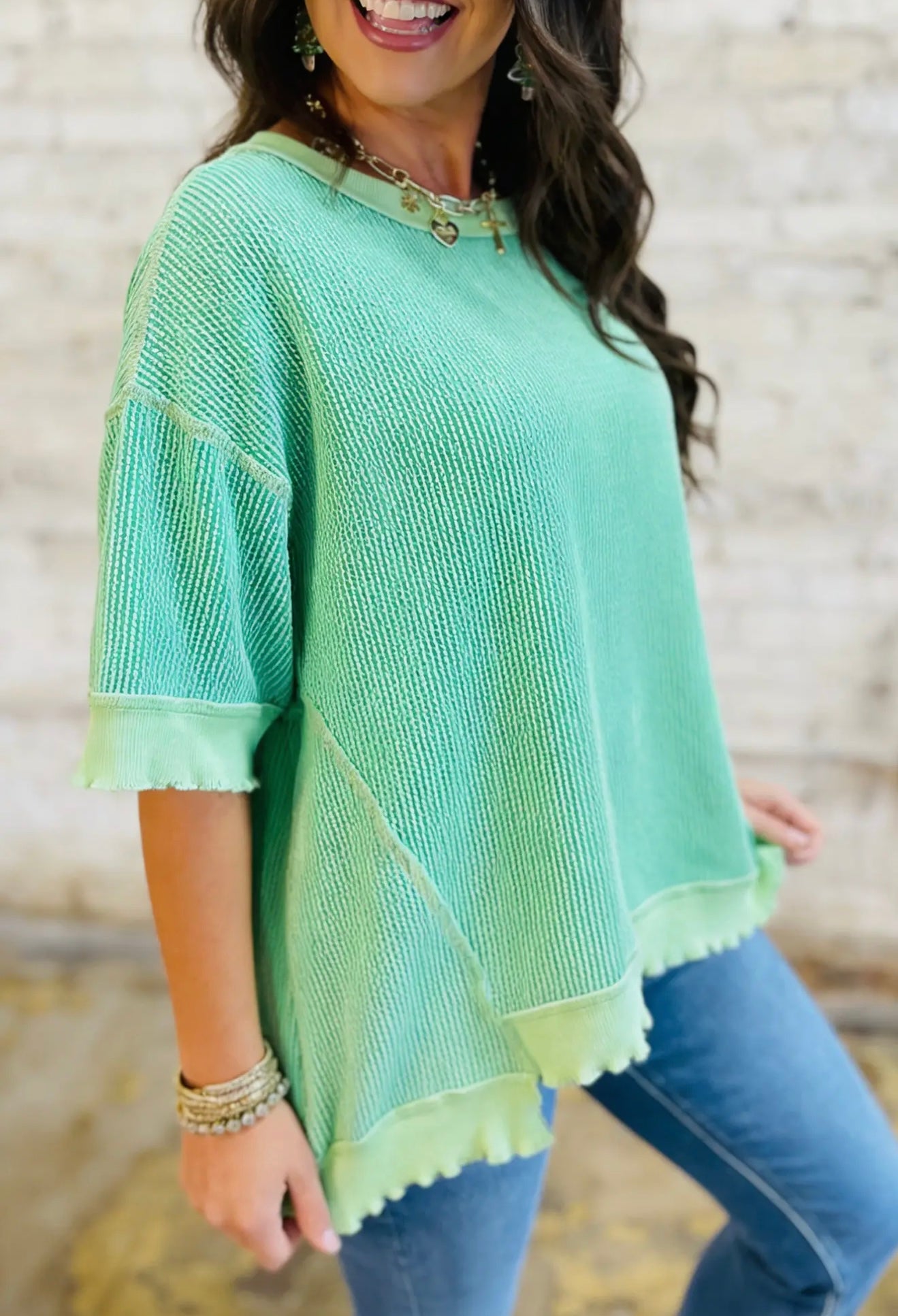 DISTRESSED LUCKY TOP