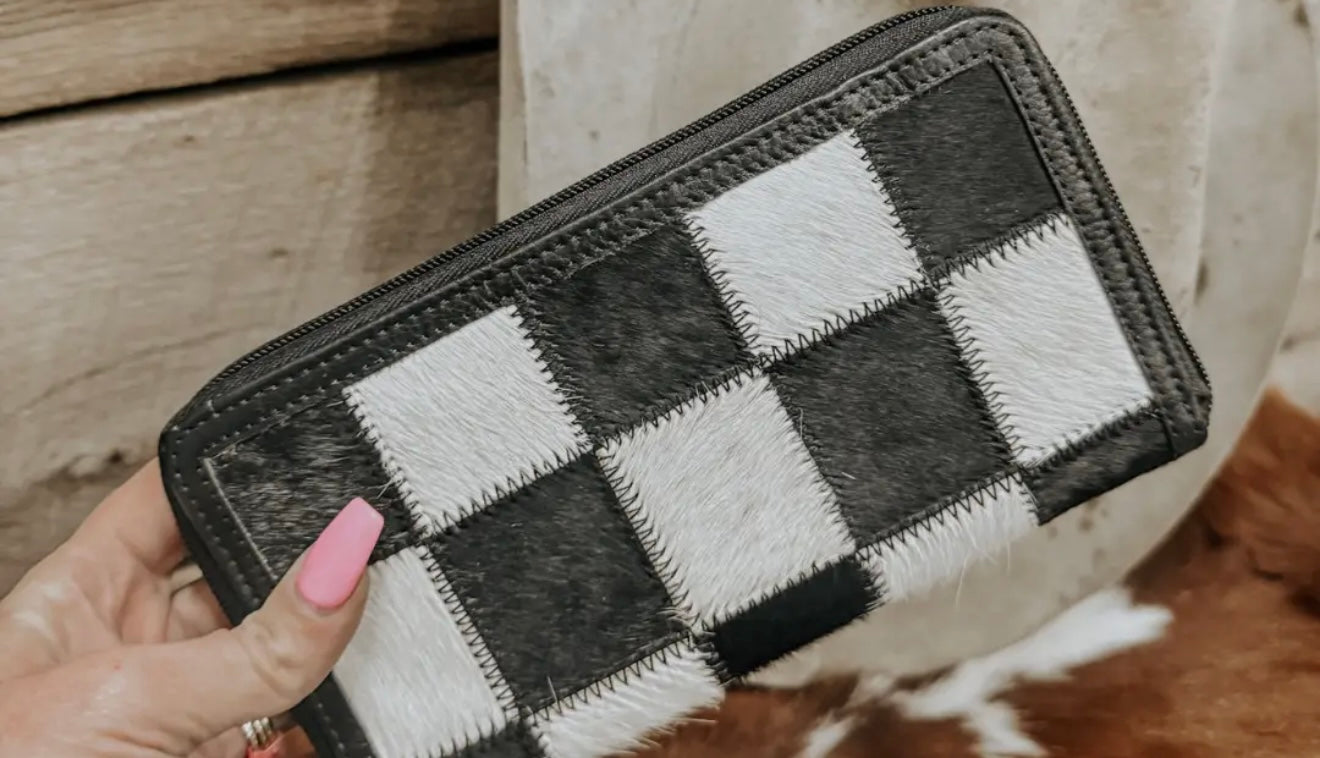 CHECKERED COWHIDE WOMENS WRISTLET