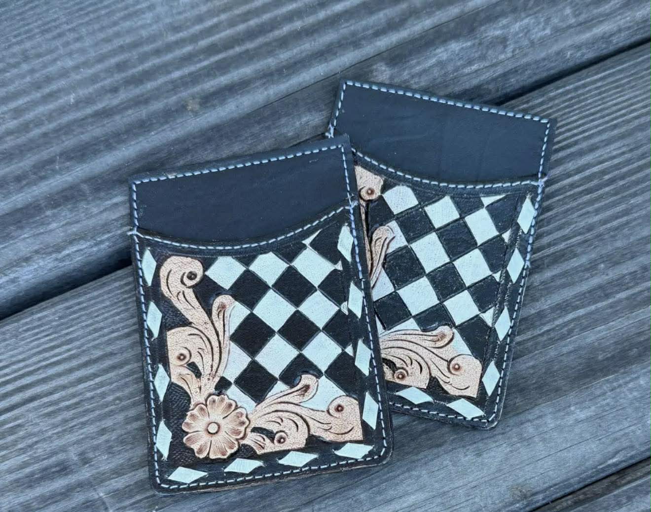 CHECKERED CARD HOLDER