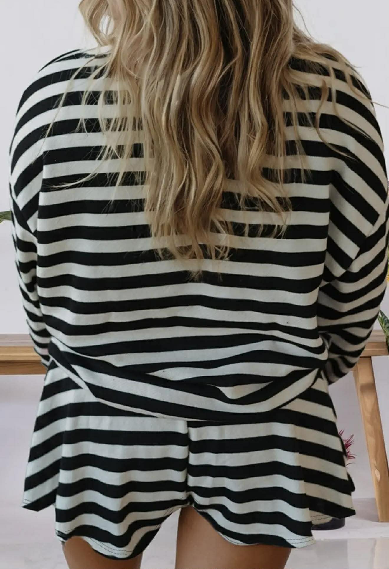 STRIPE COLOR BLOCK EDGE PULLOVER & SHORT SET