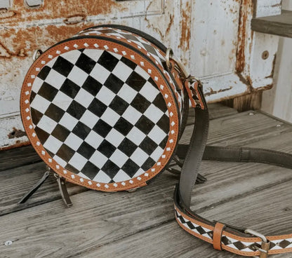 LEATHER CHECKERED CANTEEN PUSE
