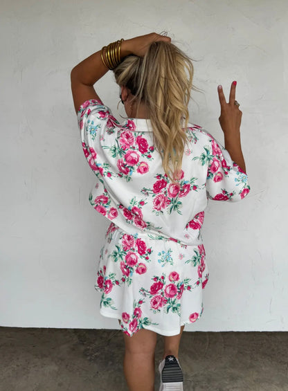 HOT TO SPOT FLORAL SET