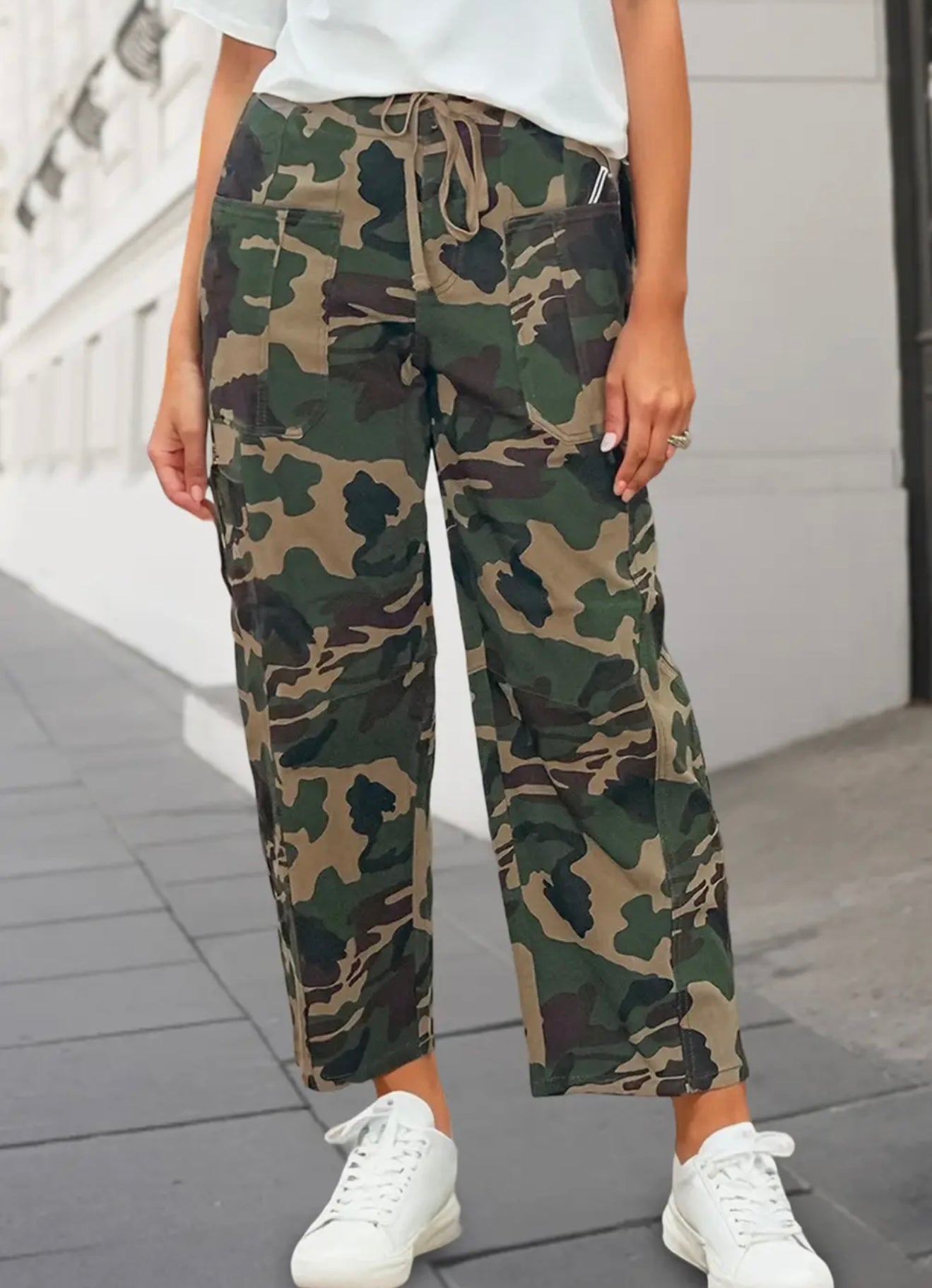 CAMO PRINT BARREL JEANS