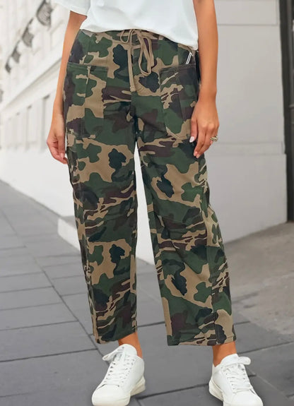 CAMO PRINT BARREL JEANS