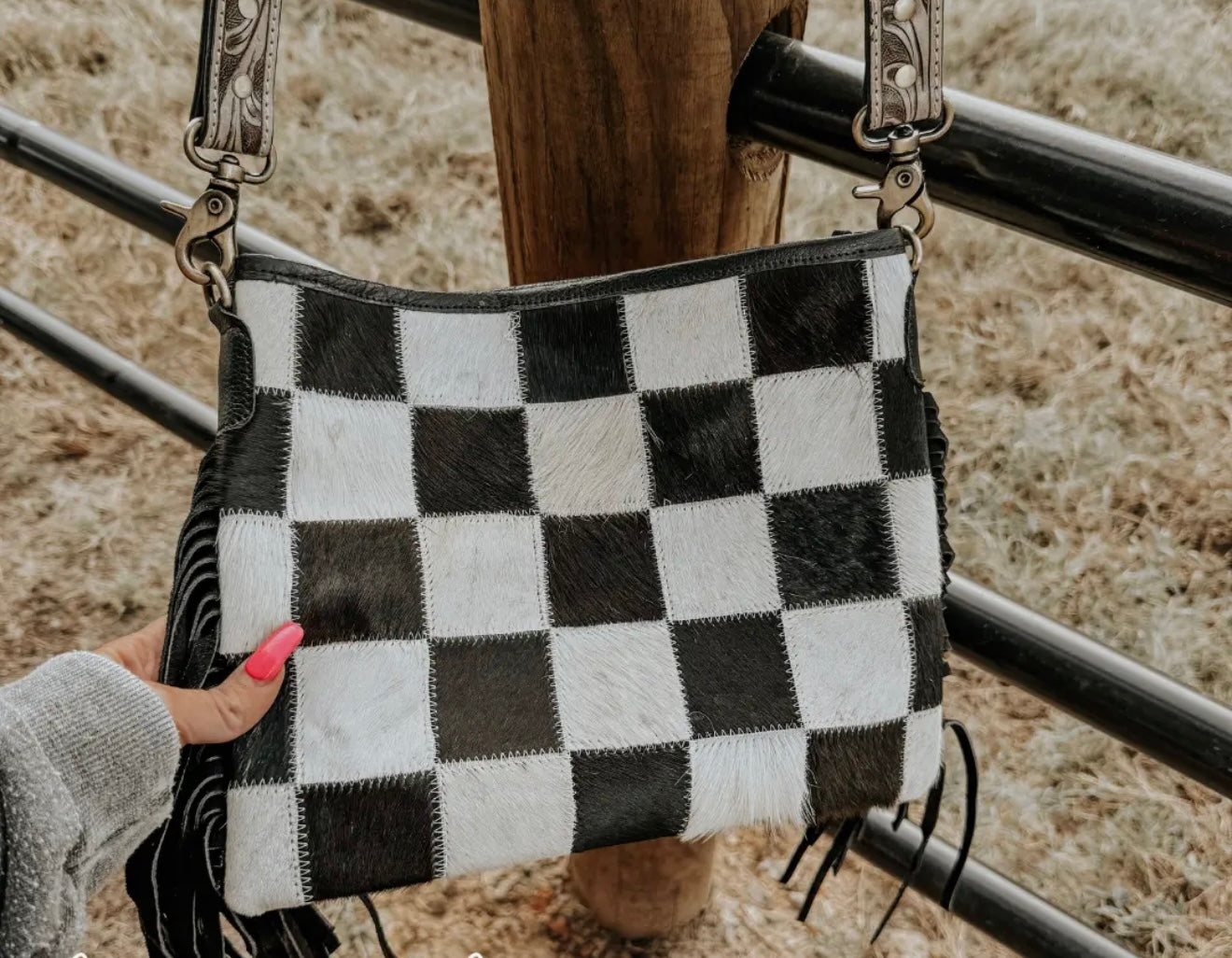 RODEO SQUARE COWHIDE CHECKERED PURSE
