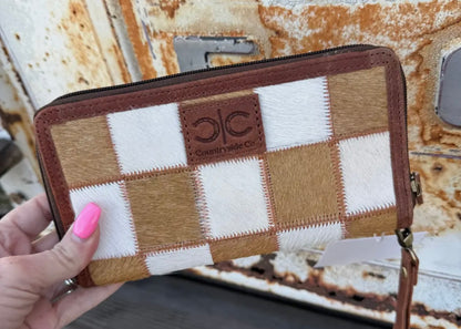 CHECKERED COWHIDE WOMENS WRISTLET